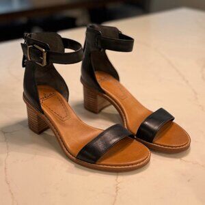 NEW Zodiac Ilsa sandal